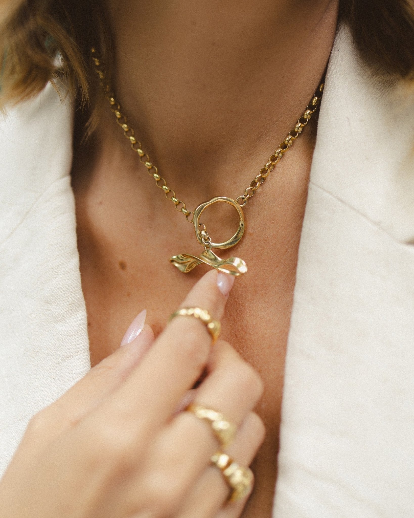 PREZENT NA ŚWIĘTA DLA BLISKIEJ KOBIETY - BIŻUTERIA - Marai Jewelry